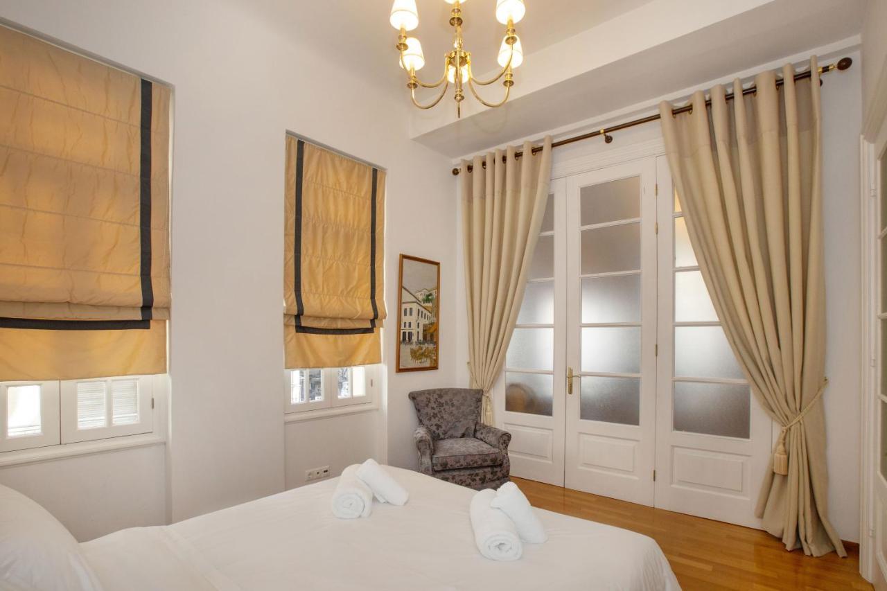 Neoclassical Apartment Close To Syntagma-Plaka By Ghh Афіни Екстер'єр фото