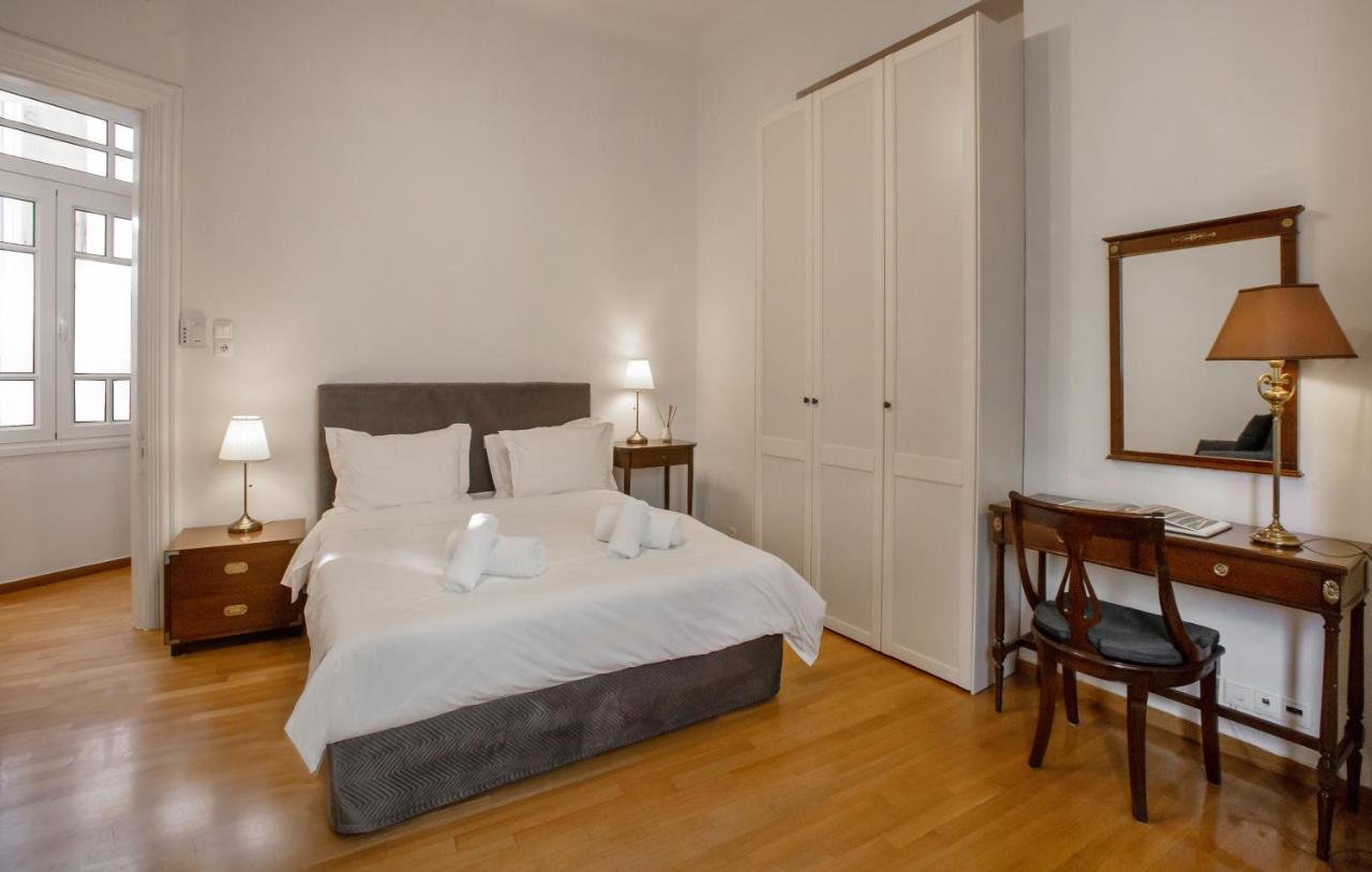 Neoclassical Apartment Close To Syntagma-Plaka By Ghh Афіни Екстер'єр фото