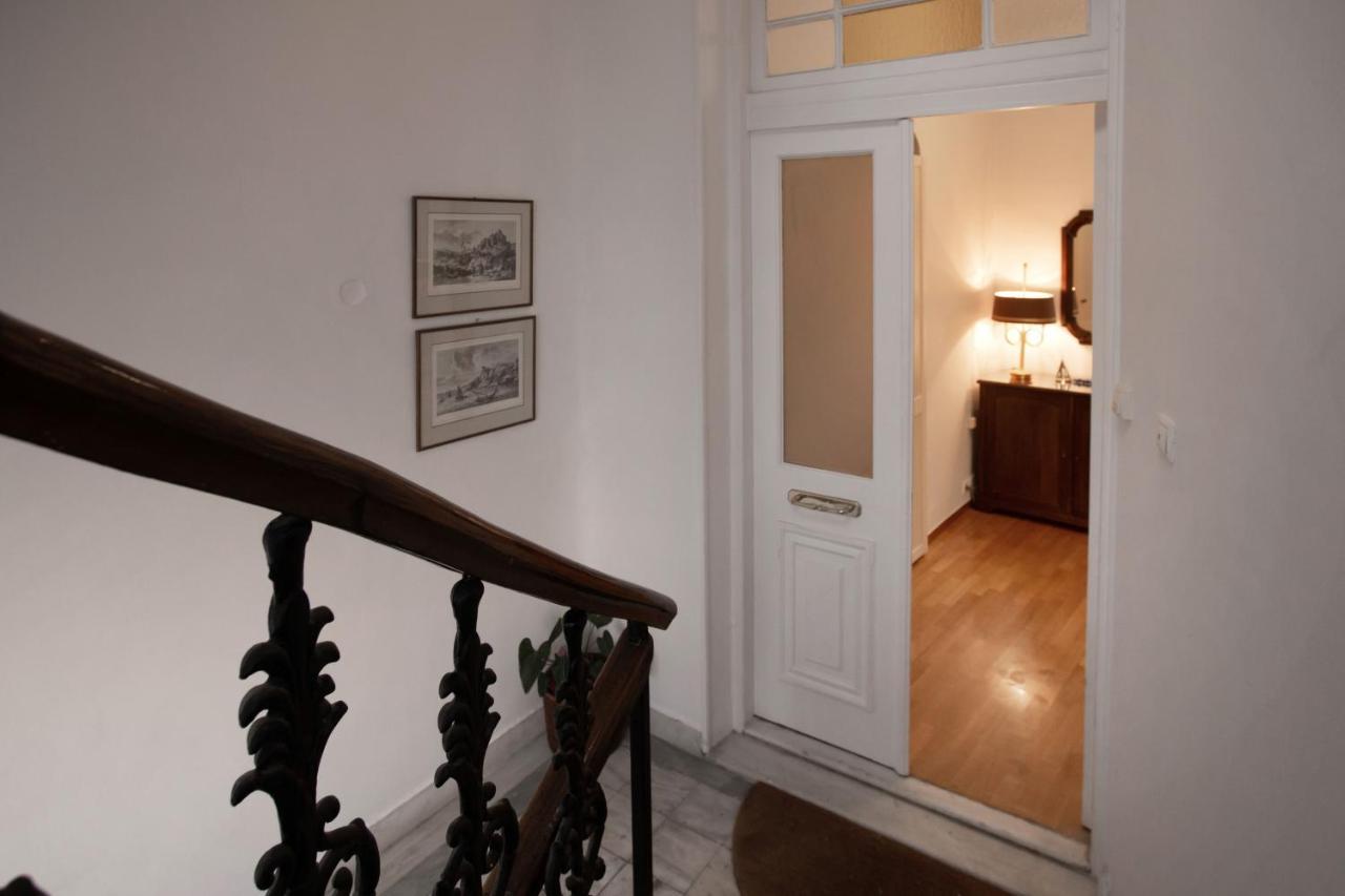 Neoclassical Apartment Close To Syntagma-Plaka By Ghh Афіни Екстер'єр фото